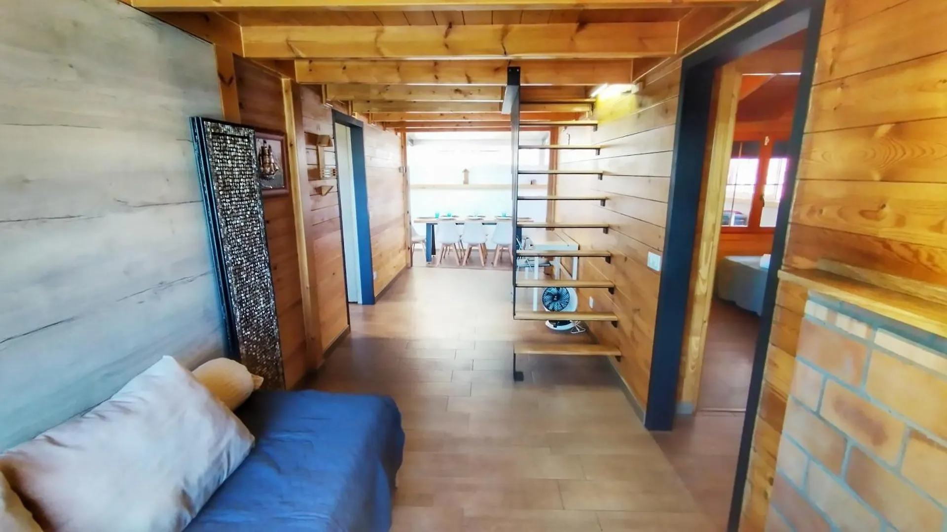 Casa De Madera Con Piscina Y Vistas Al Mar Villa Pineda de Mar Spanien