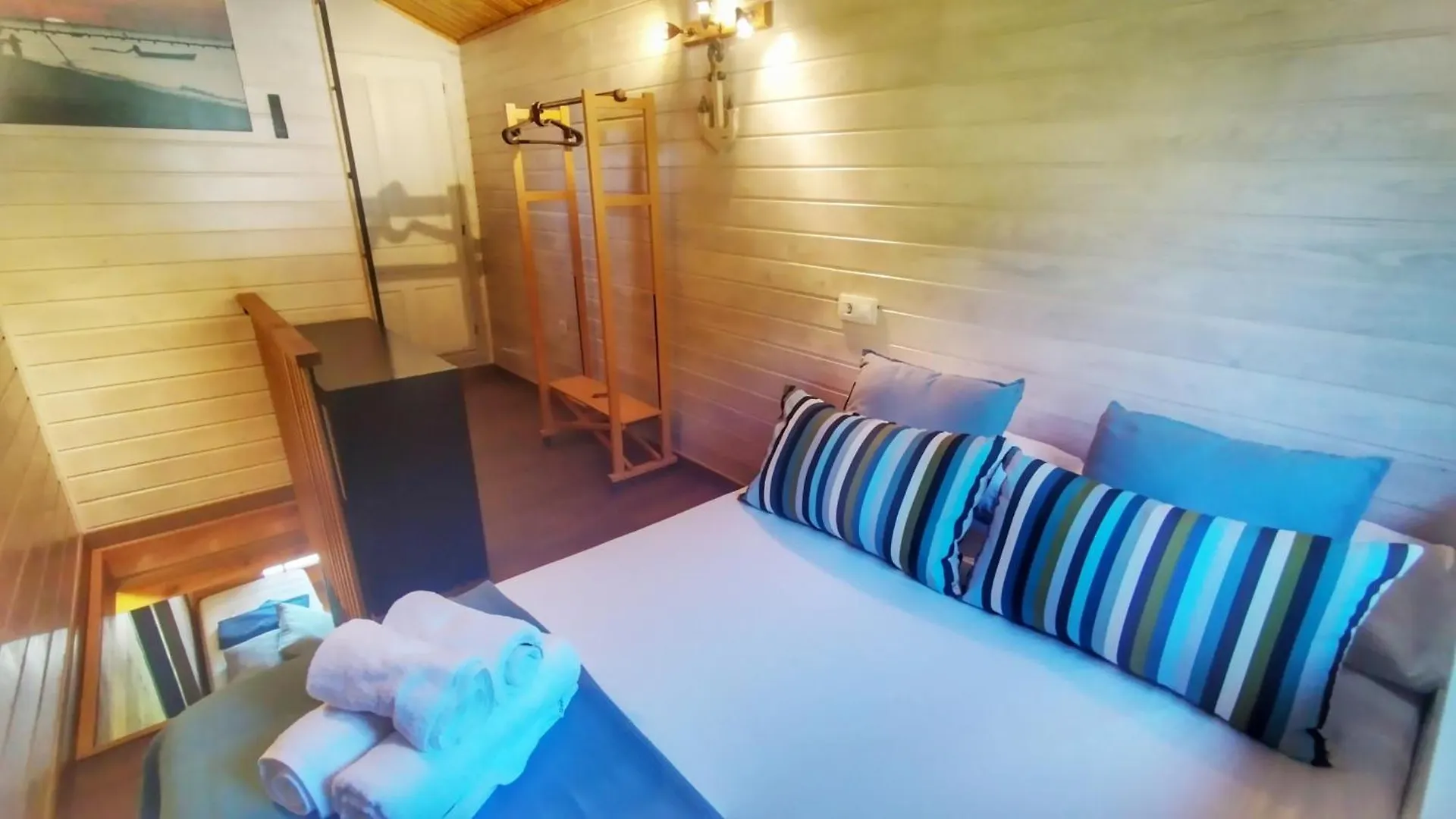 וילה הוילה פינדה דה מר Casa De Madera Con Piscina Y Vistas Al Mar